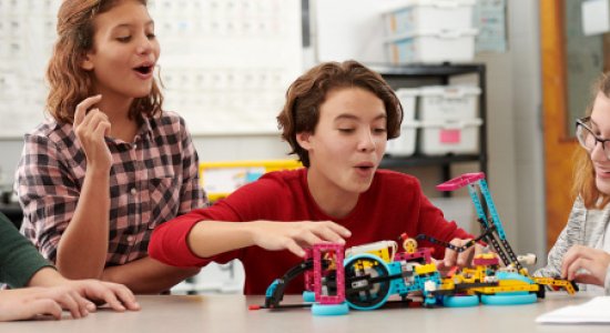 Webinar STEM | FIRST LEGO League: ispira i tuoi studenti e dai vita alle STEAM